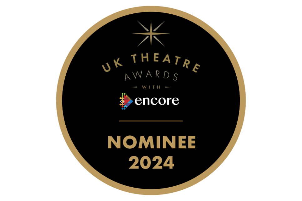 Logo - UK Theatre nomination / Enwebiad UK Theatre