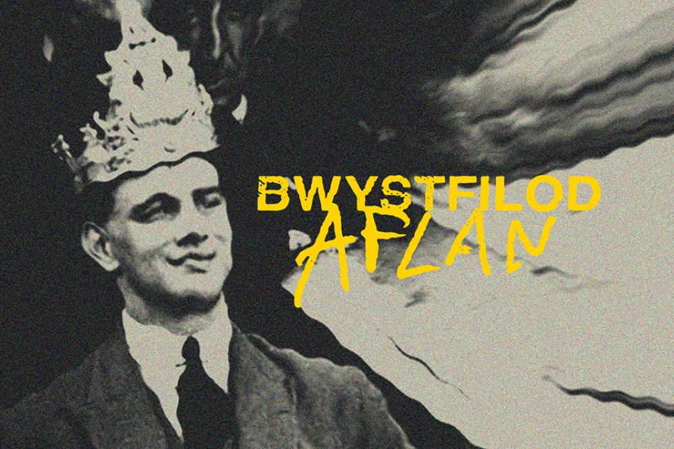 Picture of poet Prosser Rhys wearing his Eisteddfod crown with the words Bwystfilod Aflan