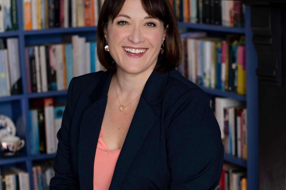 headshot of Sara Gibson