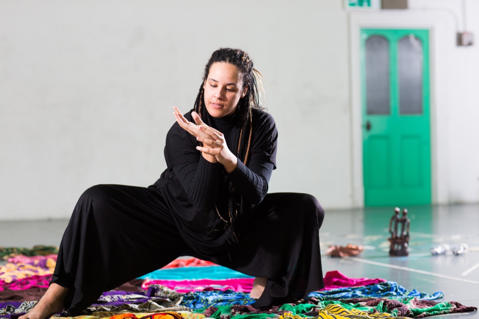 Photograph of a person dancing / Ffotograff o berson yn dawnsio