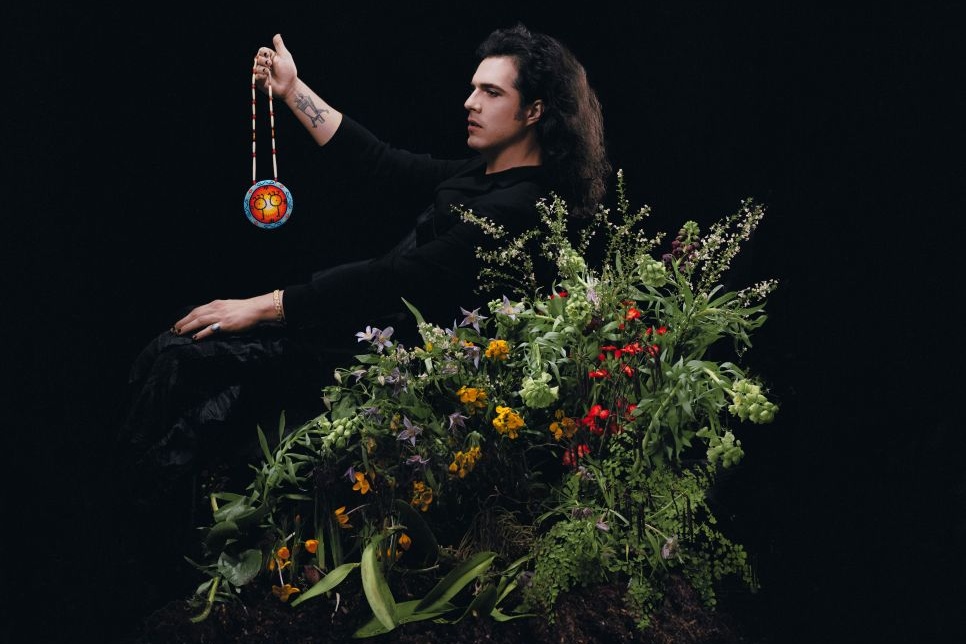 Photograph of Jeremy Dutcher / Ffotograff o Jeremy Dutcher